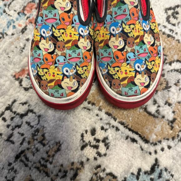 Ground Up‎ Pokémon Slip-On Shoes Youth Size 3 Pikachu Eevee Charmander 2023 - Picture 2 of 9